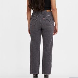 Levi’s Ribcage Straight Black Denim Jeans